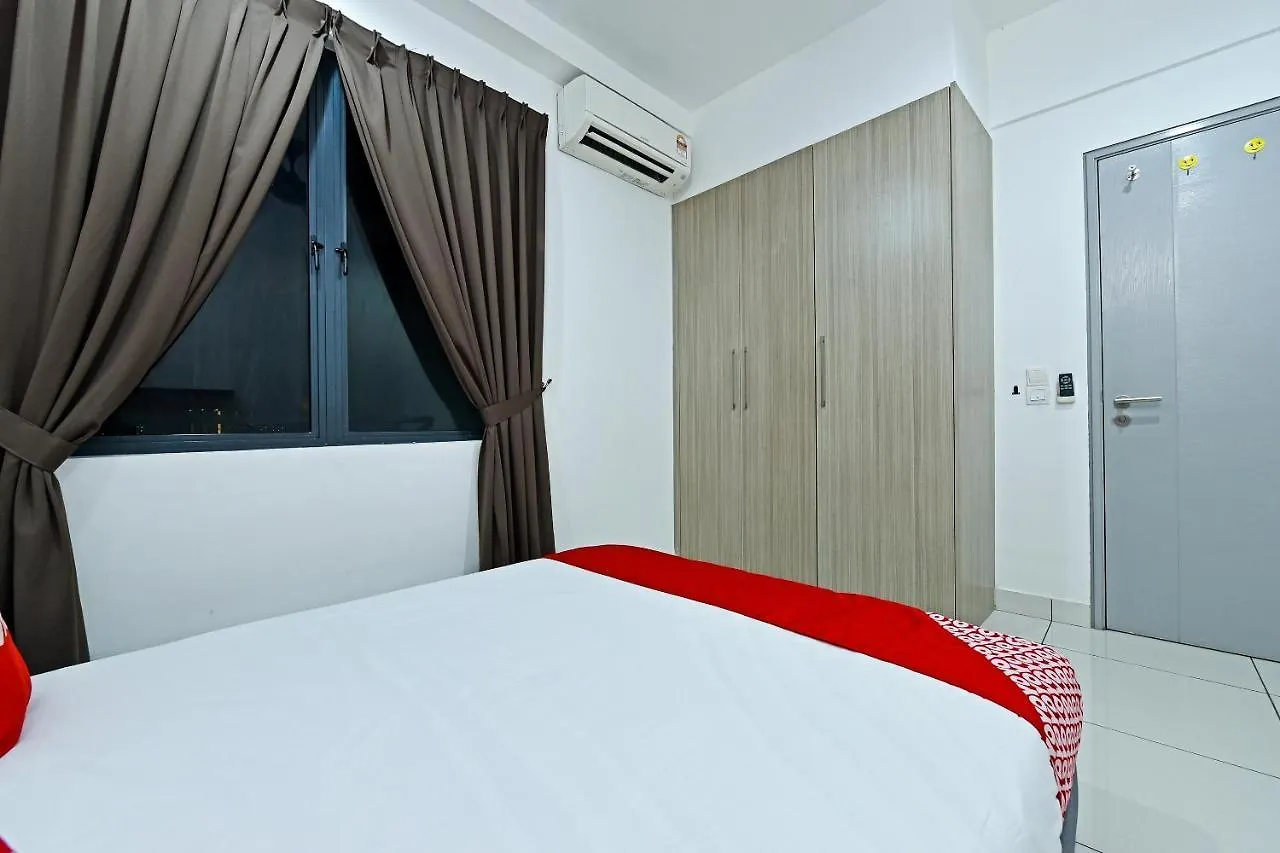 Oyo Home 90581 1 Tebrau Residence Yml Home 1712 新山 0*,